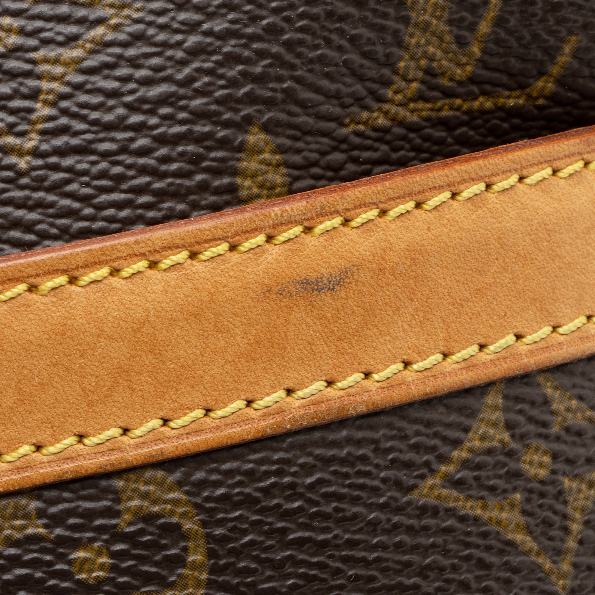 Louis Vuitton Vintage Monogram Canvas Reporter GM Messenger Bag (SHF-23072) - Image 10