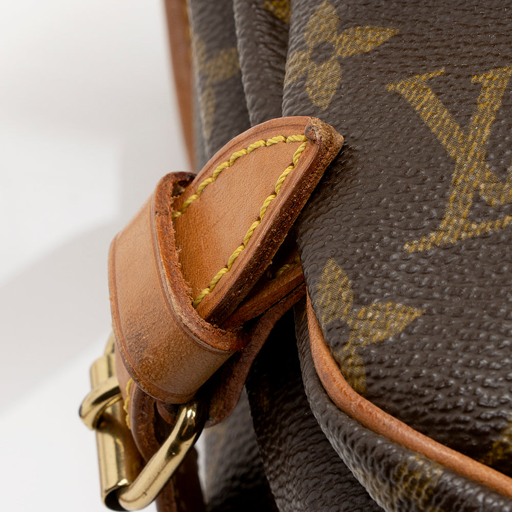 Louis Vuitton Vintage Monogram Canvas Saumur 30 Messenger Bag (SHF-20788) - Image 11