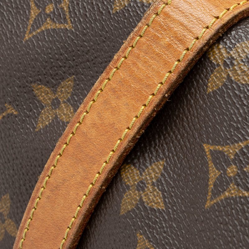 Louis Vuitton Vintage Monogram Canvas Saumur 30 Messenger Bag (SHF-21014) - Image 17