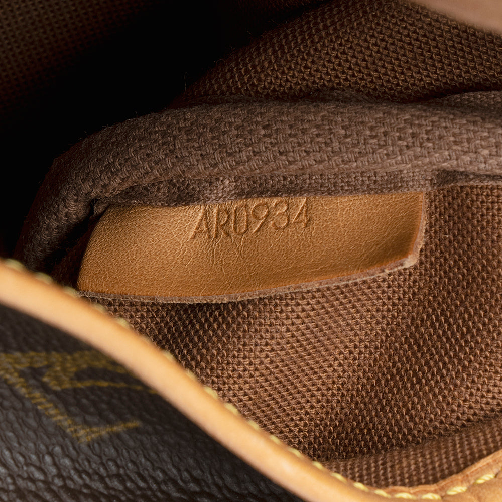 Louis Vuitton Vintage Monogram Canvas Saumur 30 Messenger Bag (SHF-20797) - Image 5