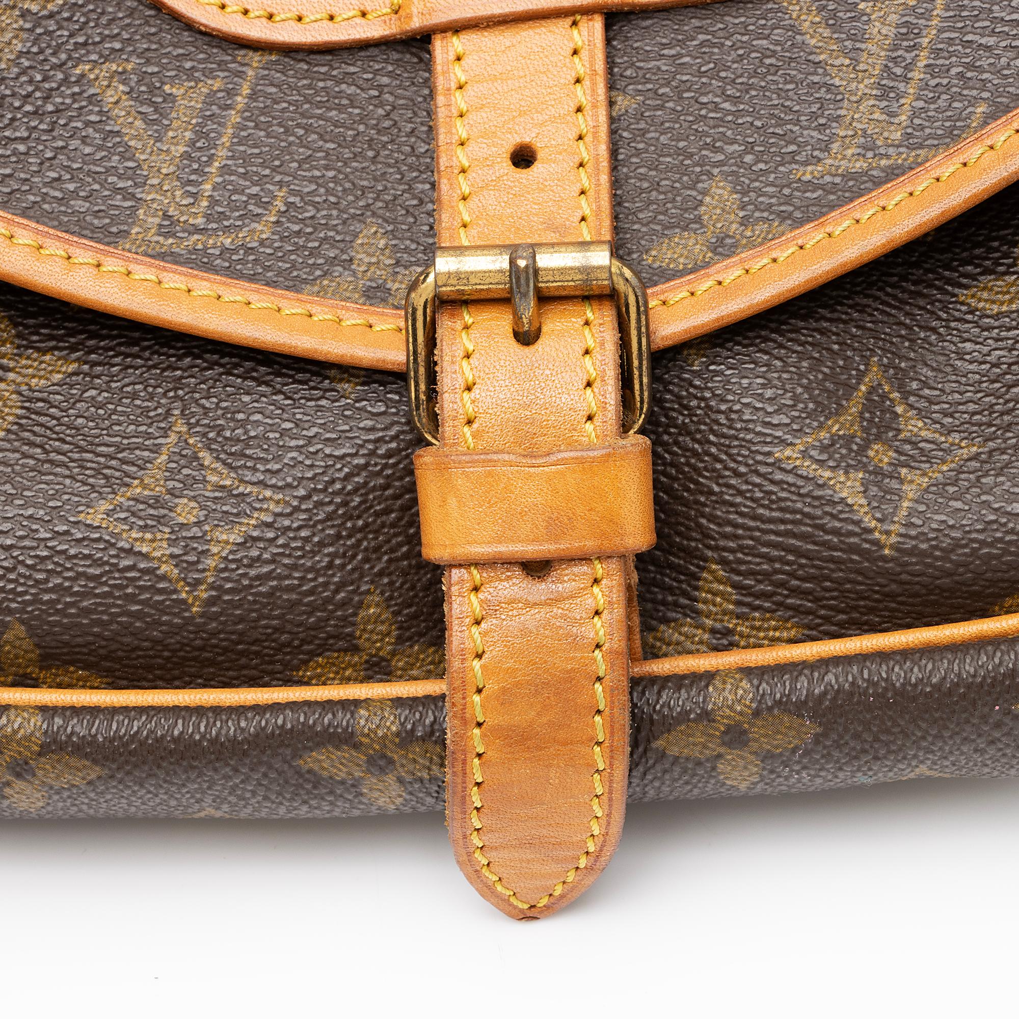 Louis Vuitton Vintage Monogram Canvas Saumur 30 Messenger Bag (SHF-KLQMaQ) - Image 12