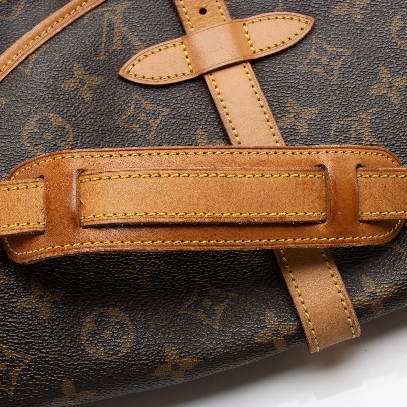 Louis Vuitton Vintage Monogram Canvas Saumur 30 Messenger Bag (SHF-F6ygbP) - Image 9