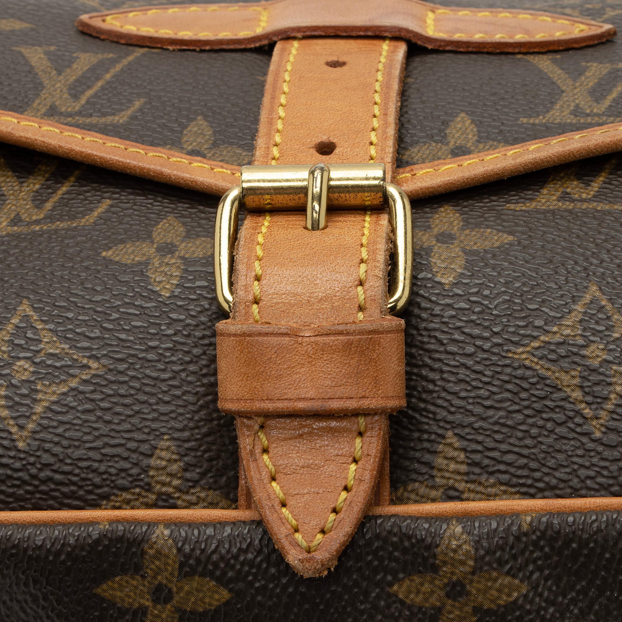 Louis Vuitton Vintage Monogram Canvas Saumur 30 Messenger Bag (SHF-TyPWbw) - Image 9