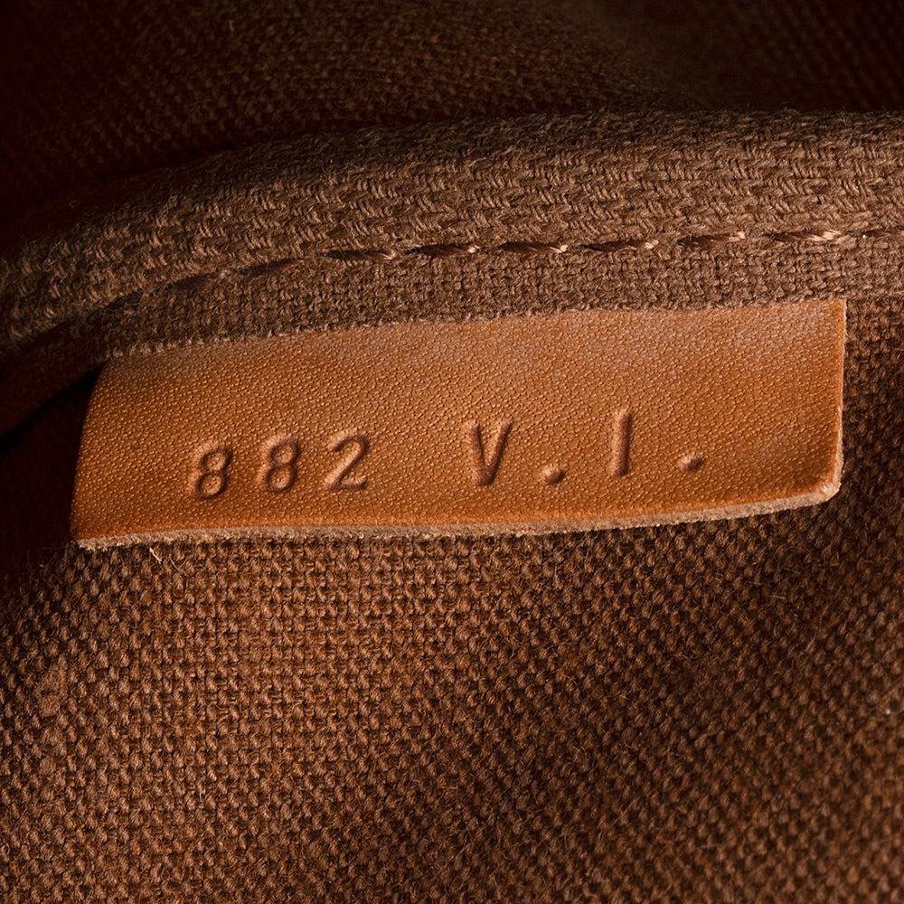 Louis Vuitton Vintage Monogram Canvas Saumur 35 Messenger Bag (SHF-20858) - Image 5