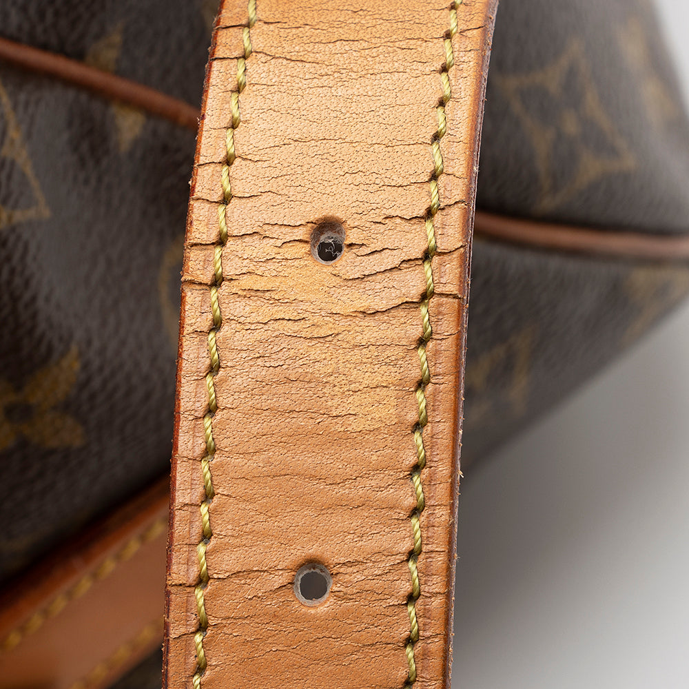 Louis Vuitton Vintage Monogram Canvas Saumur 35 Messenger Bag (SHF-20858) - Image 14