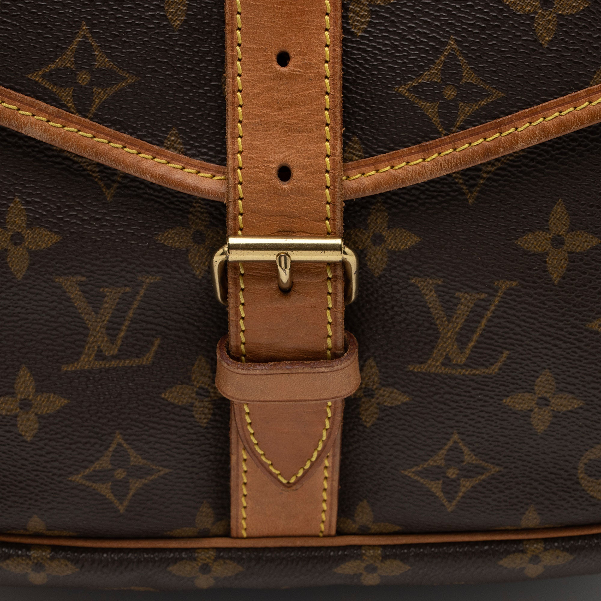 Louis Vuitton Vintage Monogram Canvas Saumur 35 Messenger Bag (SHF-523WYh) - Image 9