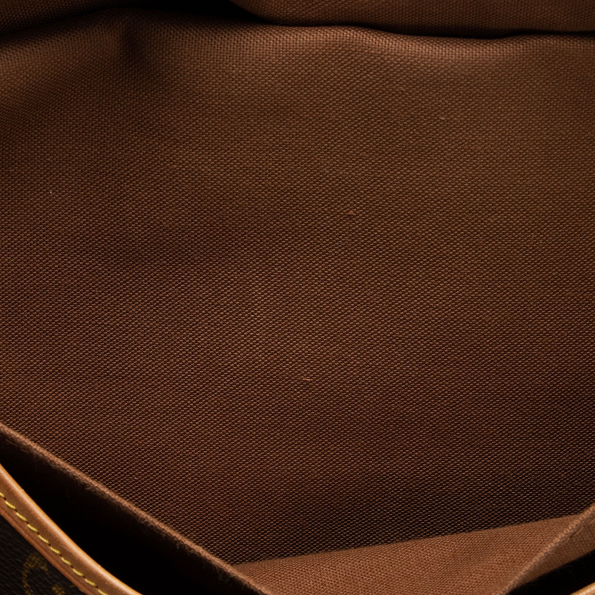 Louis Vuitton Vintage Monogram Canvas Saumur 35 Messenger Bag (SHF-523WYh) - Image 12