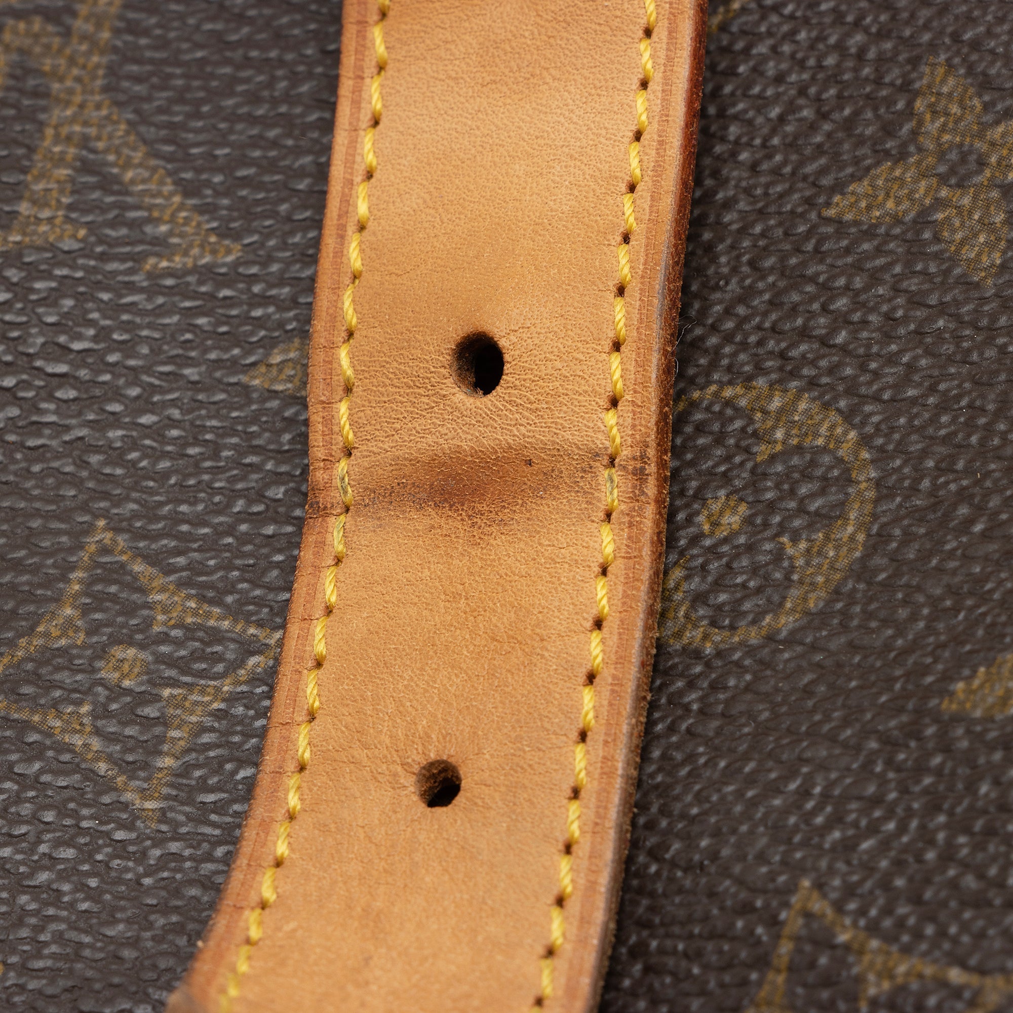 Louis Vuitton Vintage Monogram Canvas Saumur 35 Messenger Bag (SHF-sIW7oS) - Image 14