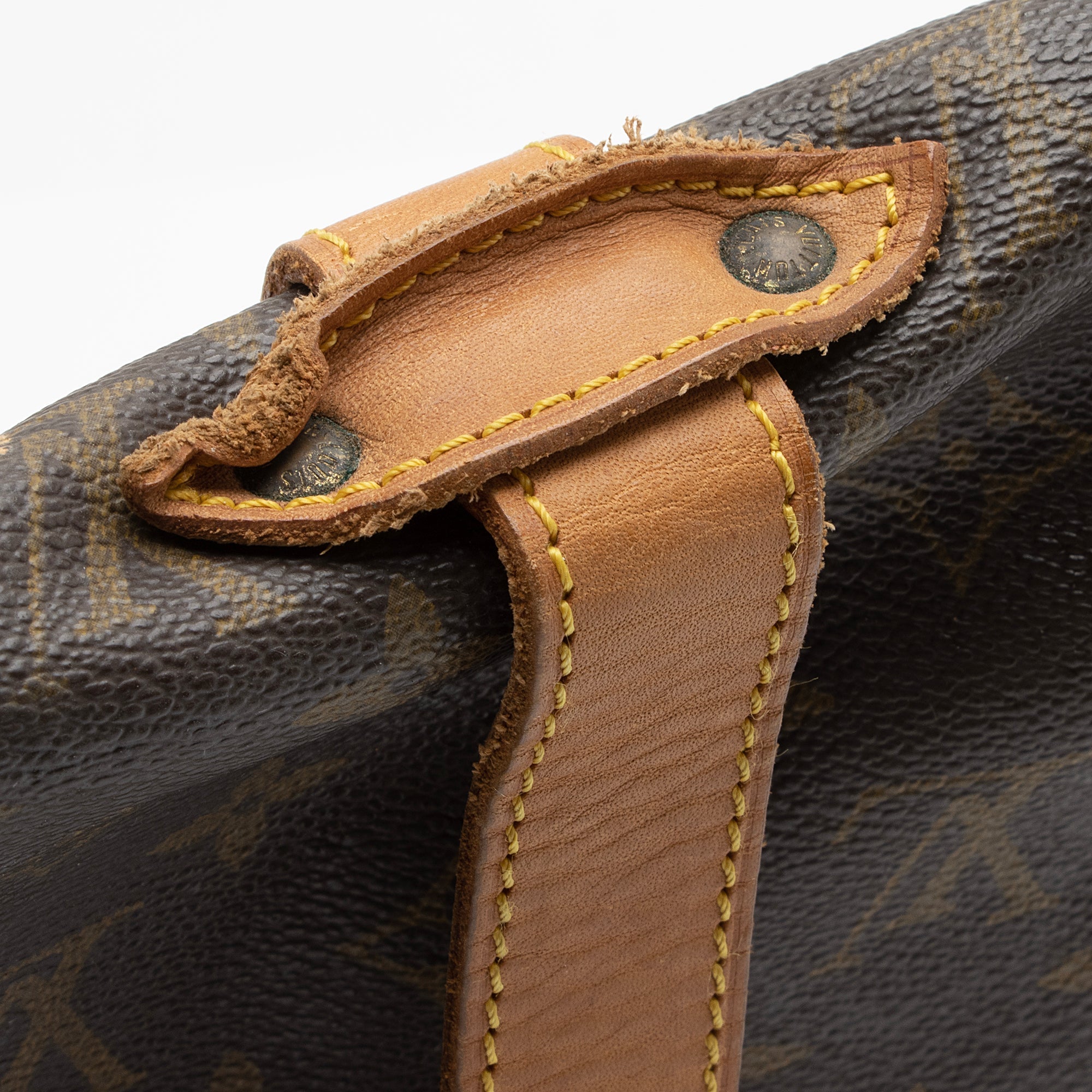 Louis Vuitton Vintage Monogram Canvas Saumur 35 Messenger Bag (SHF-sIW7oS) - Image 17