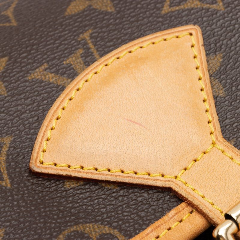 Louis Vuitton Vintage Monogram Canvas Sologne Shoulder Bag (SHF-LA2I2e) - Image 12