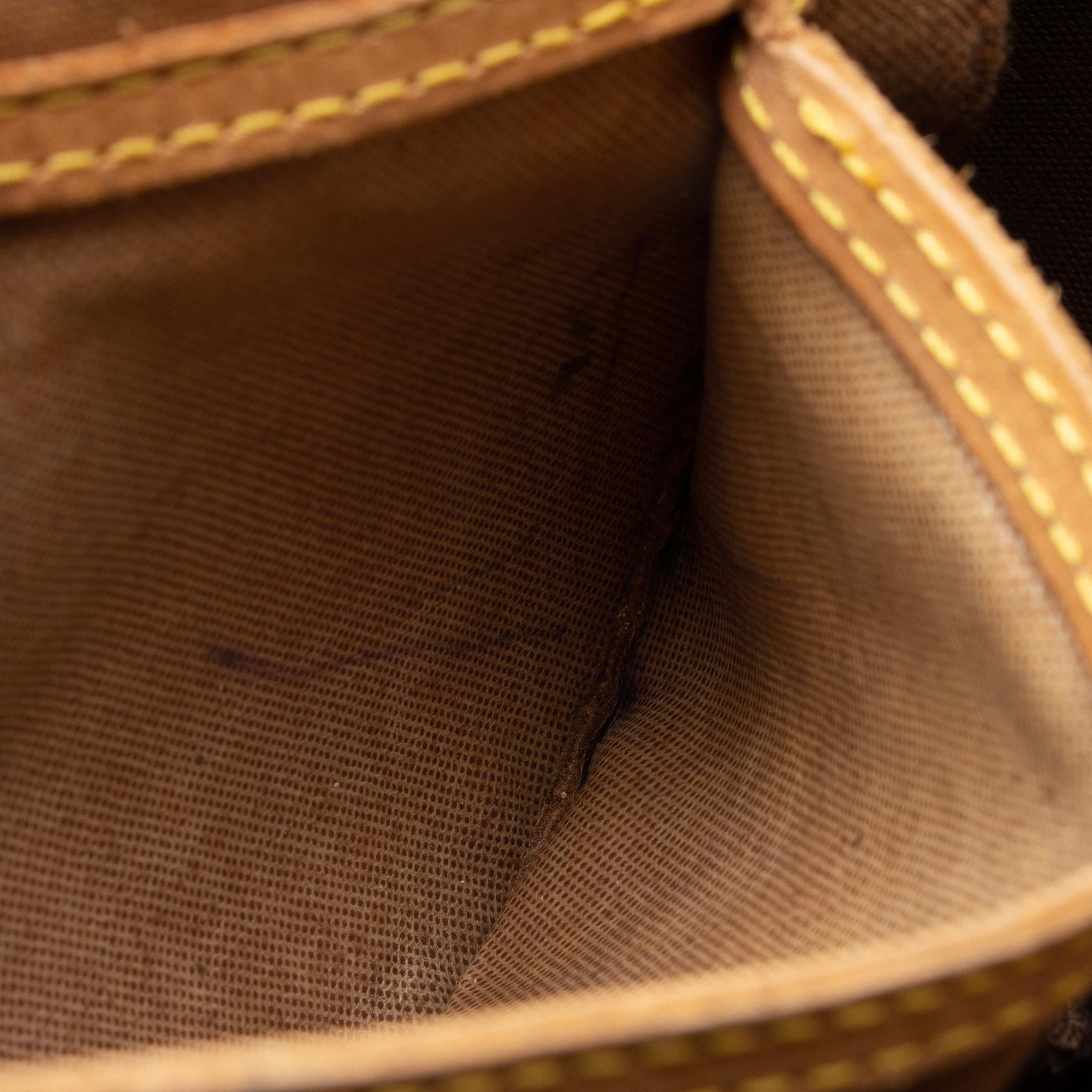 Louis Vuitton Vintage Monogram Canvas Speedy 25 Satchel (SHF-Ywv9Hm) - Image 12