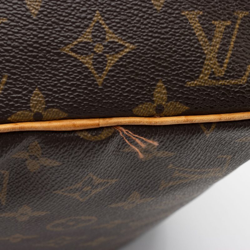 Louis Vuitton Vintage Monogram Canvas Speedy 30 Satchel - FINAL SALE (SHF-VUH7fs) - Image 15