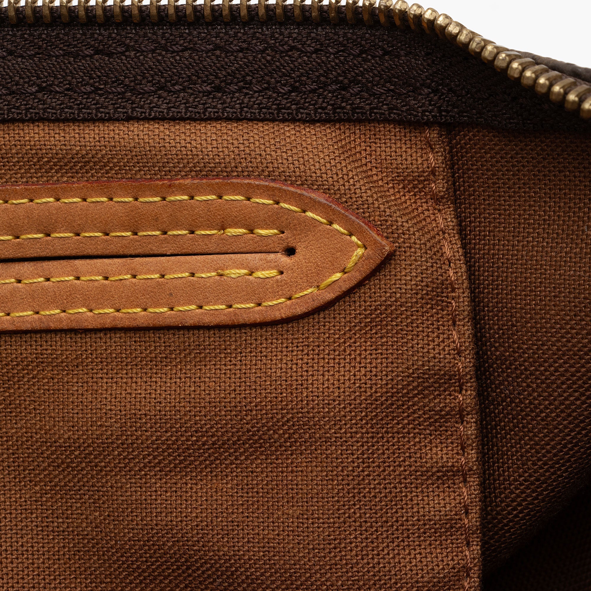 Louis Vuitton Vintage Monogram Canvas Speedy 30 Satchel (SHF-nThtxr) - Image 8