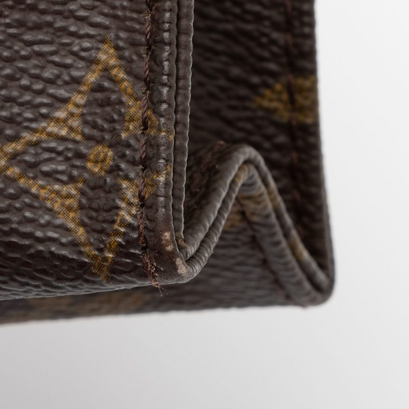 Louis Vuitton Vintage Monogram Canvas Toiletry Pouch 26 (SHF-MCLZys) - Image 12