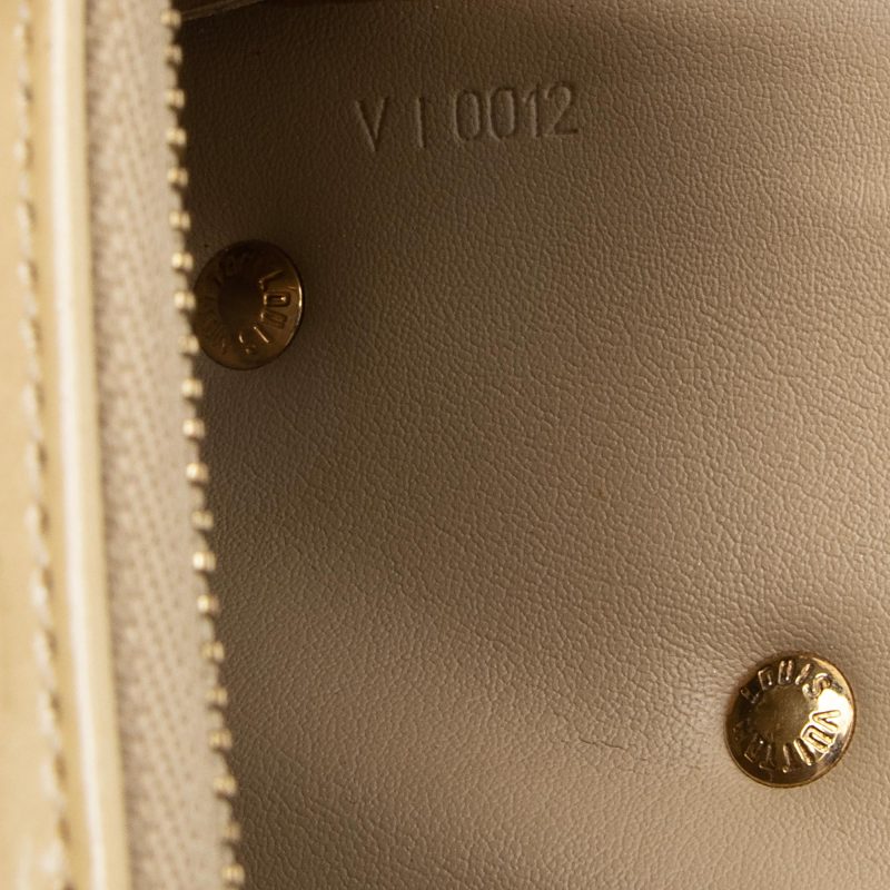 Louis Vuitton Vintage Monogram Vernis Lexington Pochette - FINAL SALE (SHF-23085) - Image 5