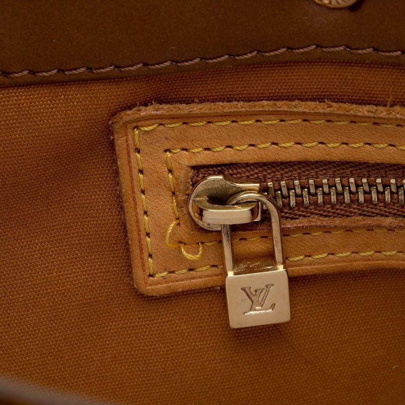 Louis Vuitton Vintage Monogram Vernis Reade PM Tote (SHF-22964) - Image 8