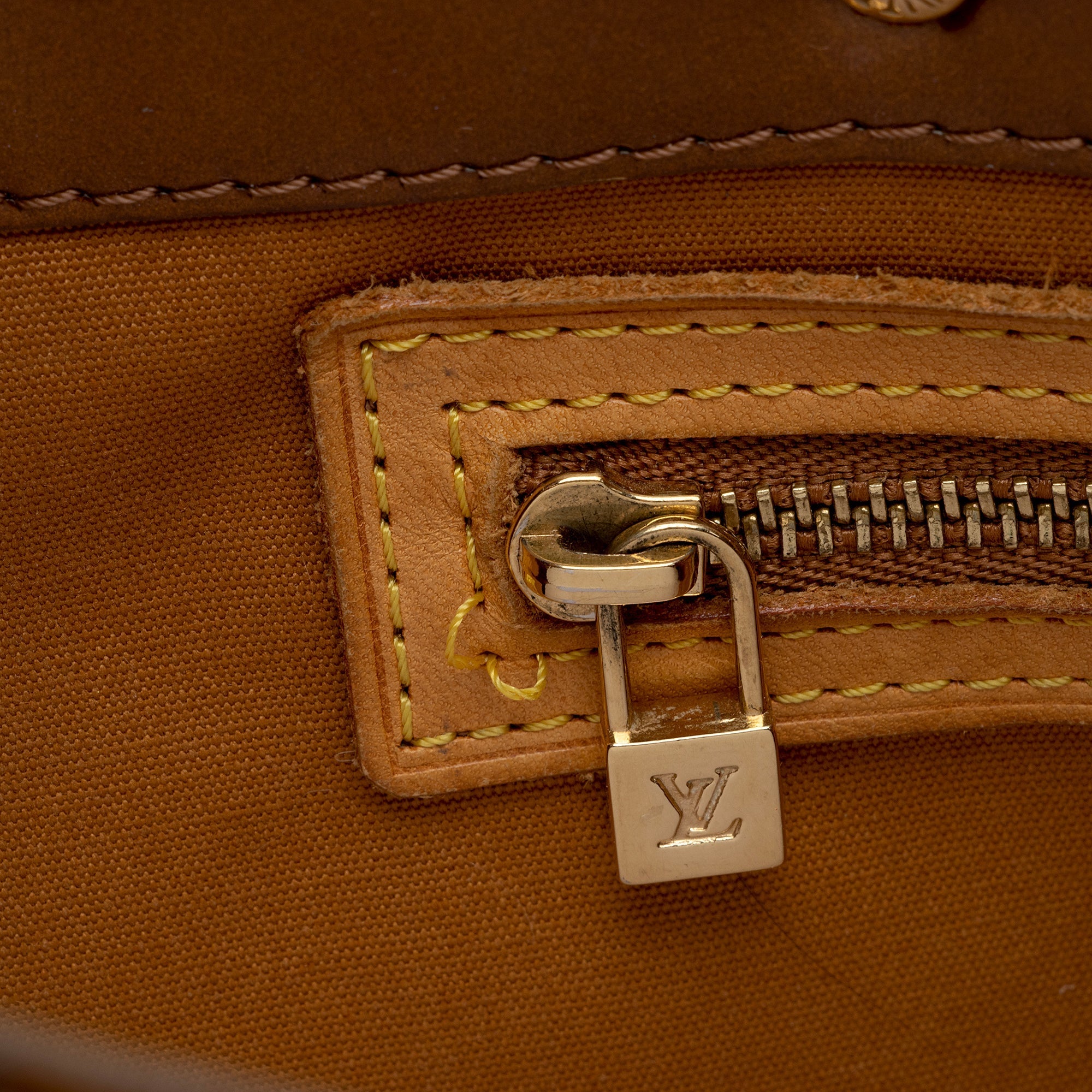 Louis Vuitton Vintage Monogram Vernis Reade PM Tote (SHF-22964) - Image 8