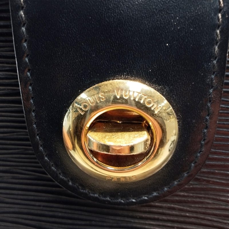 Louis Vuitton Cluny Black Epi - Image 7
