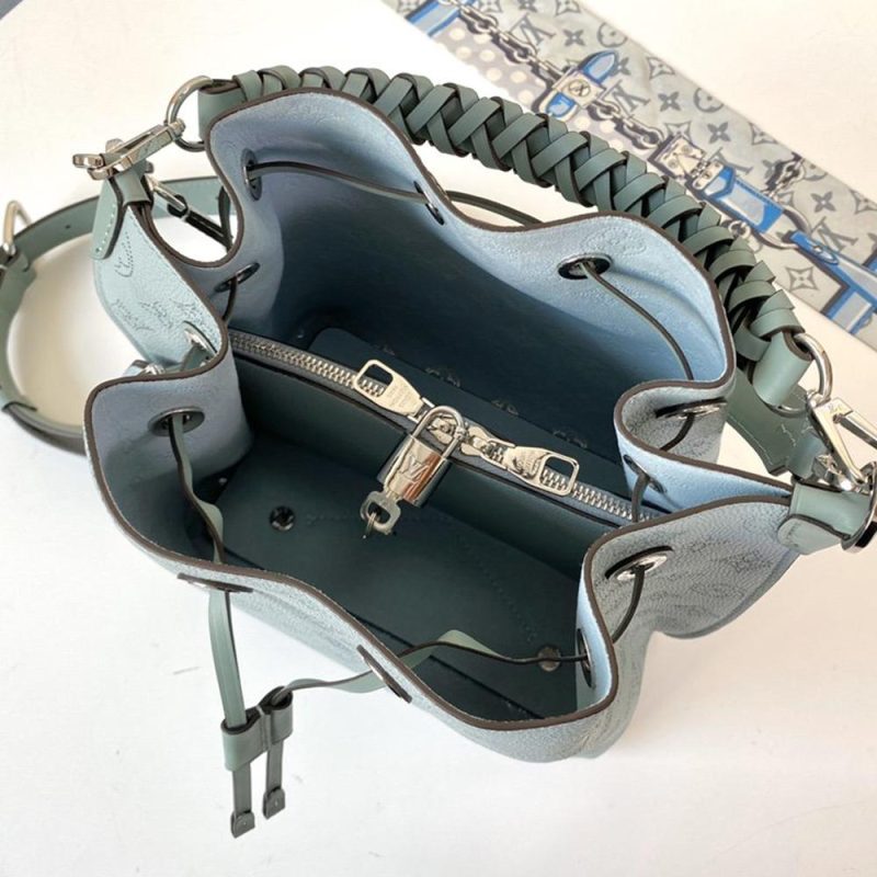 Louis Vuitton NÉONOÉ BB - Image 8