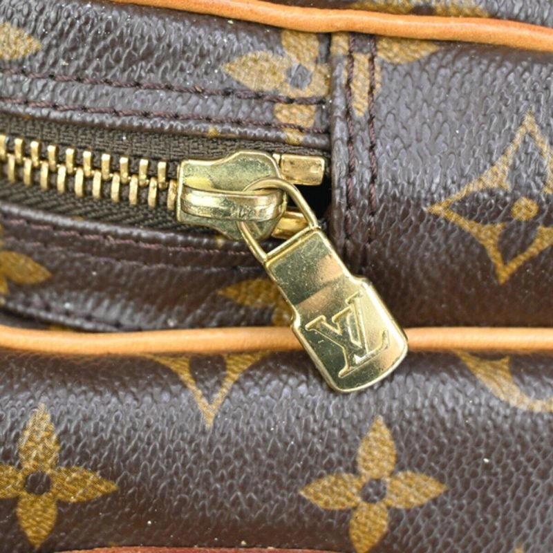 Louis Vuitton Nile Crossbody Shoulder - Image 8