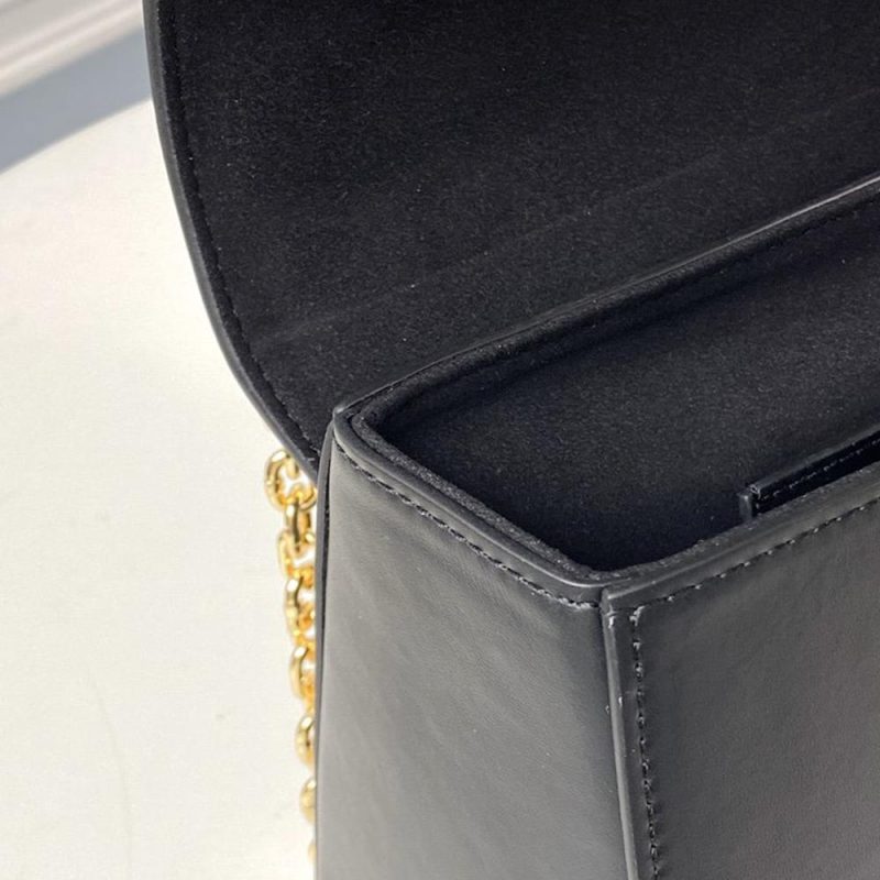 Louis Vuitton TWIST MM - Image 7