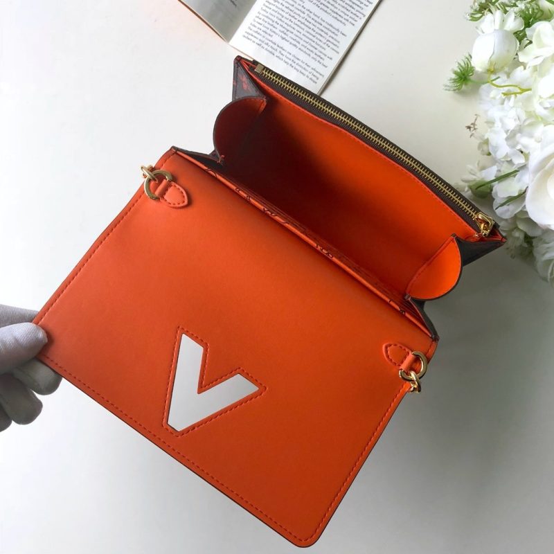 Louis Vuitton Wallet - Image 6