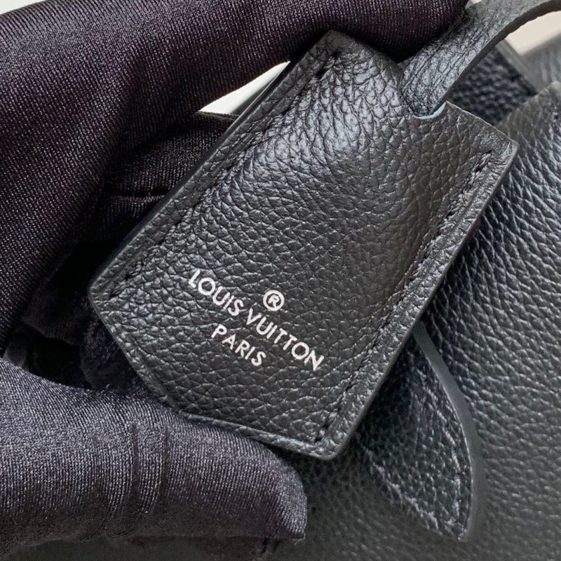 Louis Vuitton LOCKME DAY BAG - Image 6