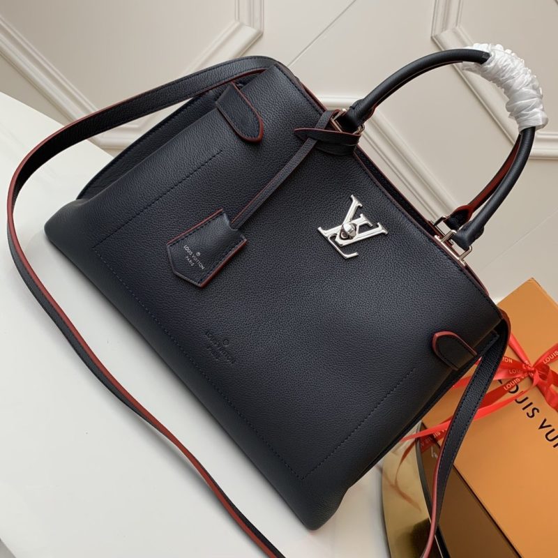 Louis Vuitton LOCKME DAY BAG - Image 9