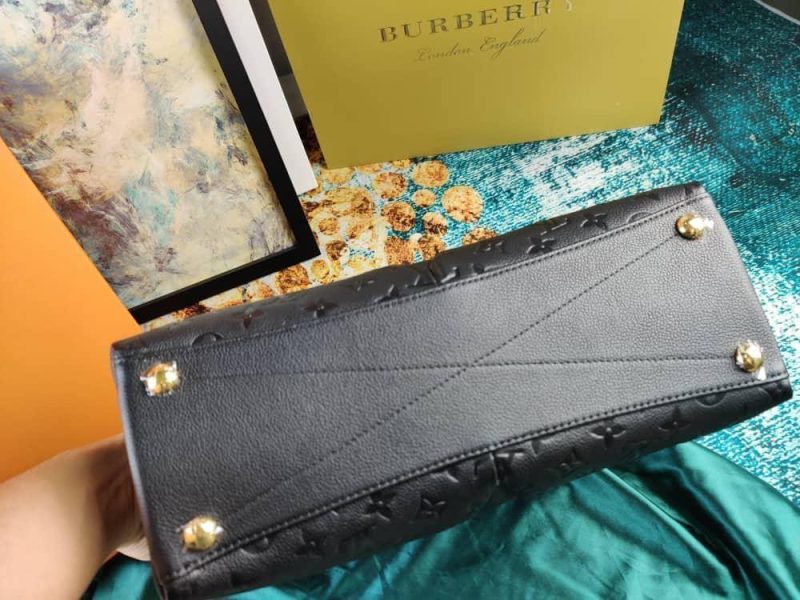 Louis Vuitton V Tote BB Bag - Image 6