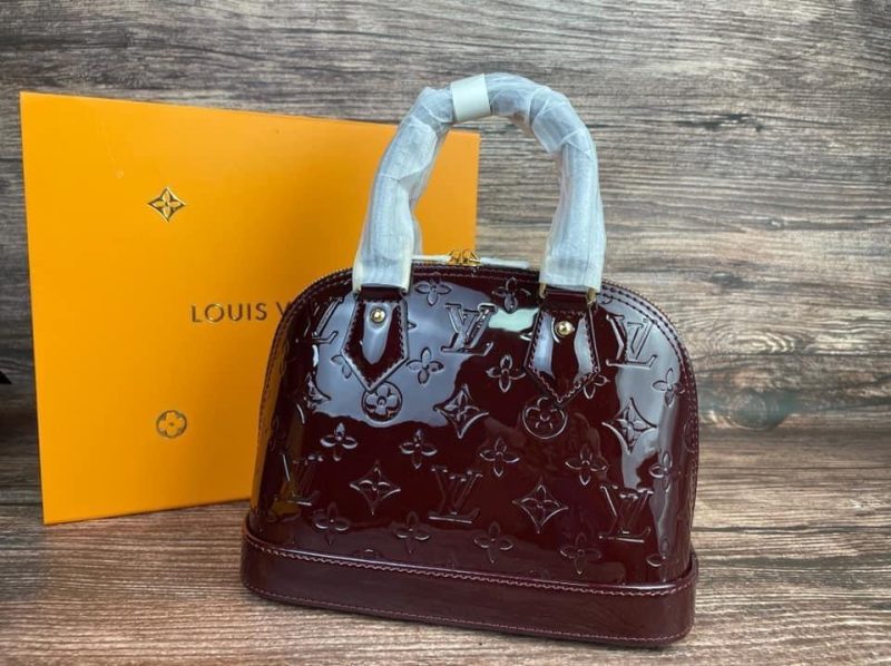 Louis Vuitton Vernis Alma BB Bag - Image 5