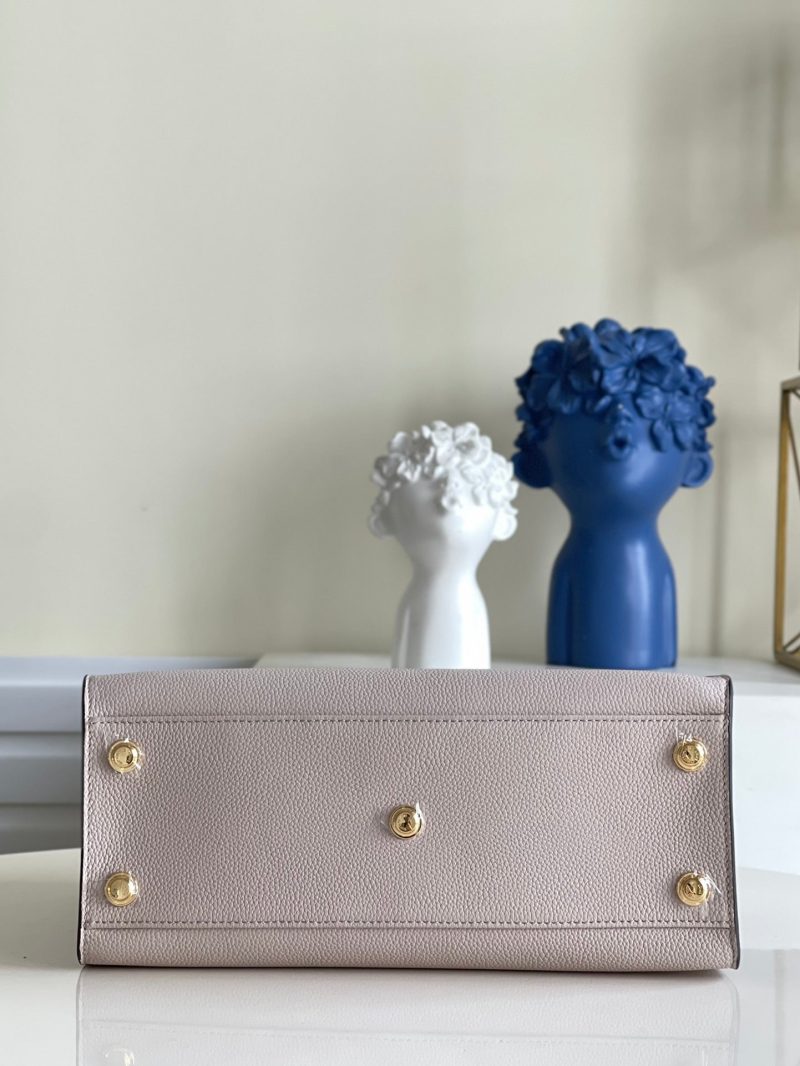 Louis Vuitton On My Side MM Bag - Image 8