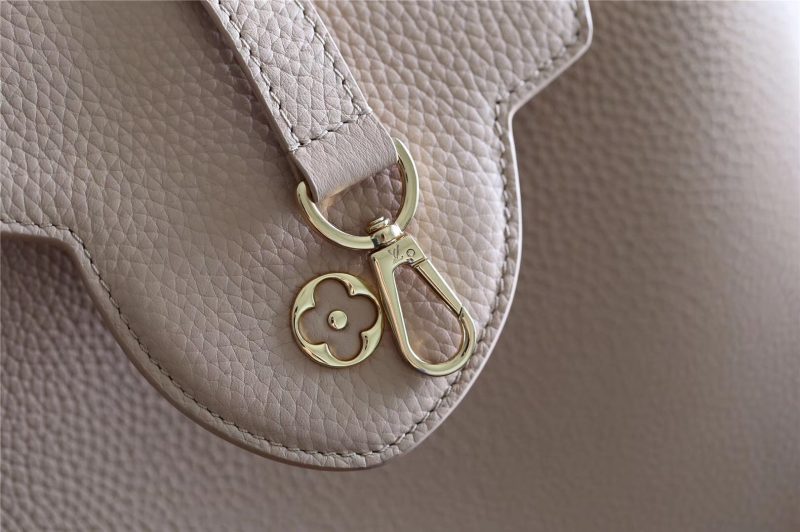 Louis Vuitton Capucines MM Bag - Image 7
