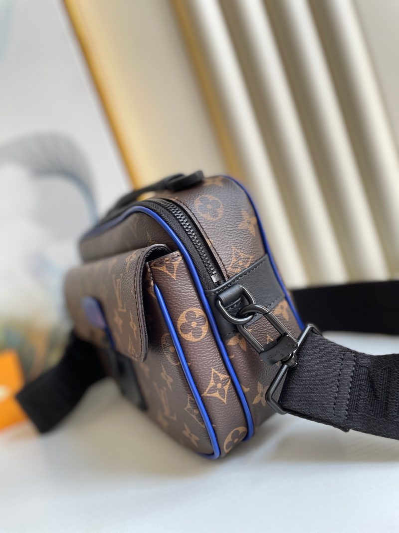 Louis Vuitton S Lock Messenger Bag - Image 3