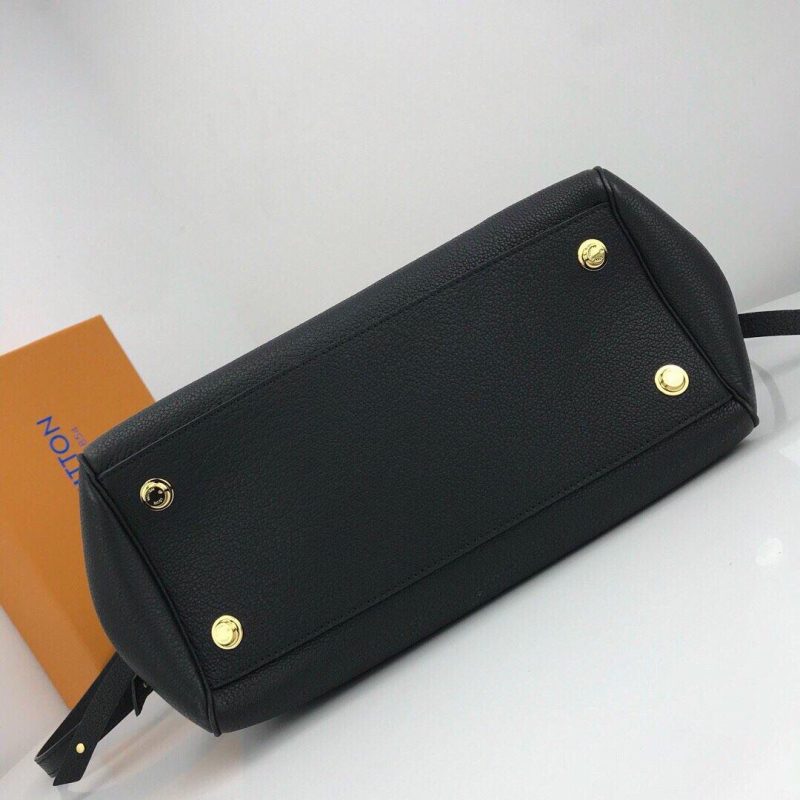 Louis Vuitton Milla MM Bag - Image 3