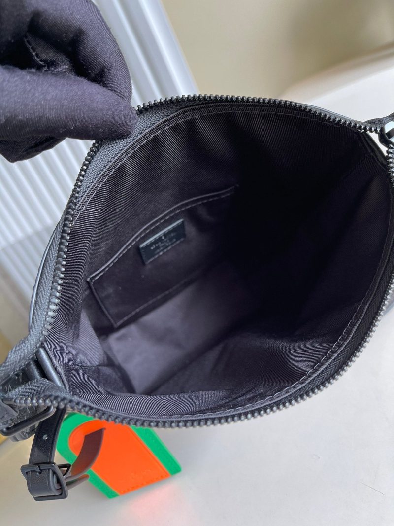 Louis Vuitton Cruiser Messenger Bag - Image 6
