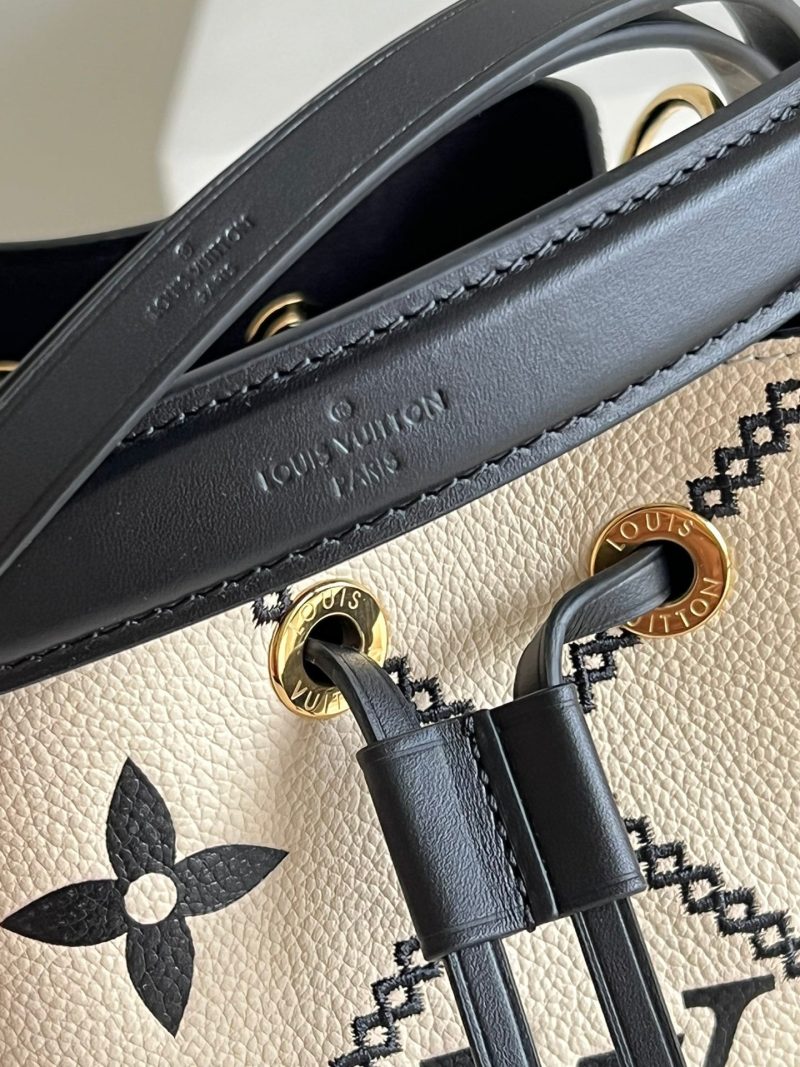 Louis Vuitton NeoNoe MM Bag - Image 4