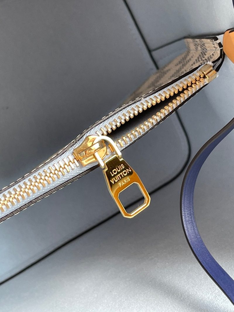 Louis Vuitton NeoNoe MM Bag - Image 7