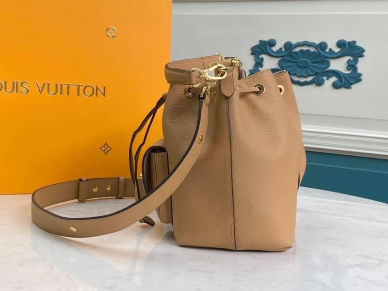 Louis Vuitton Lockme Bucket Bag - Image 2