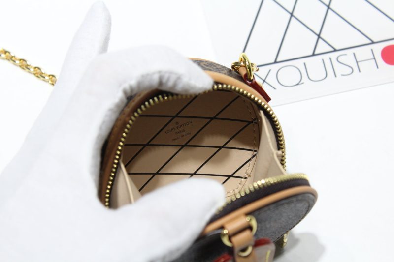 Louis Vuitton Mini Boite Chapeau Necklace Bag - Image 5