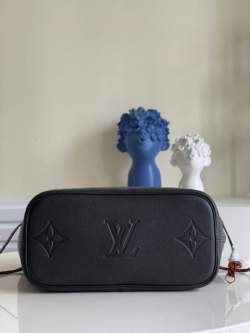 Louis Vuitton Neverfull MM Bag - Image 4