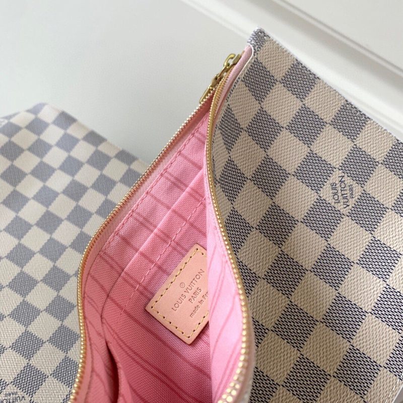 Louis Vuitton Neverfull MM Tote Bag - Image 5
