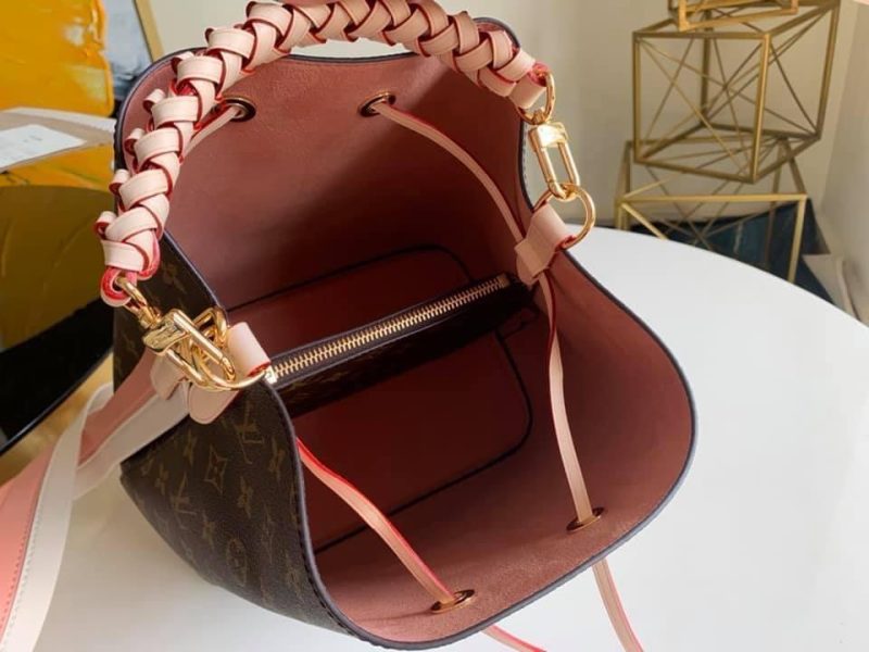 Louis Vuitton NeoNoe MM Bag - Image 3
