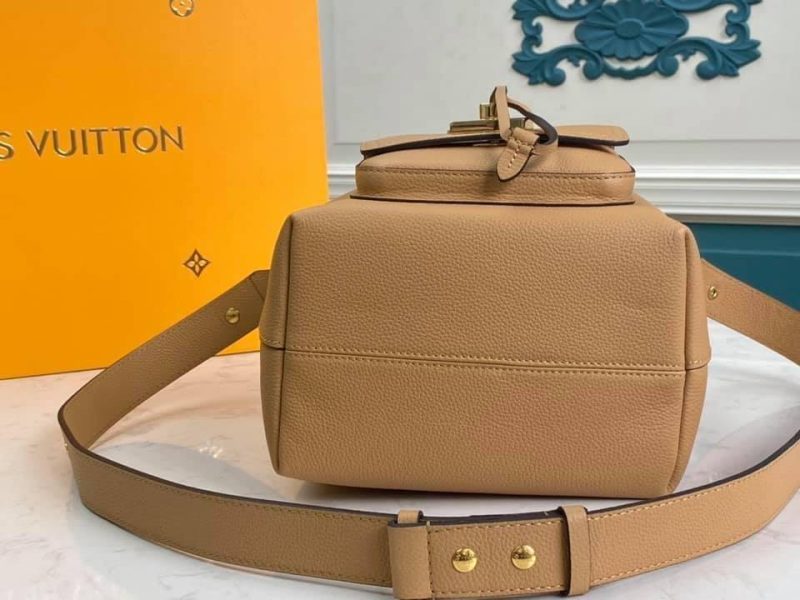 Louis Vuitton Lockme Bucket Bag - Image 4