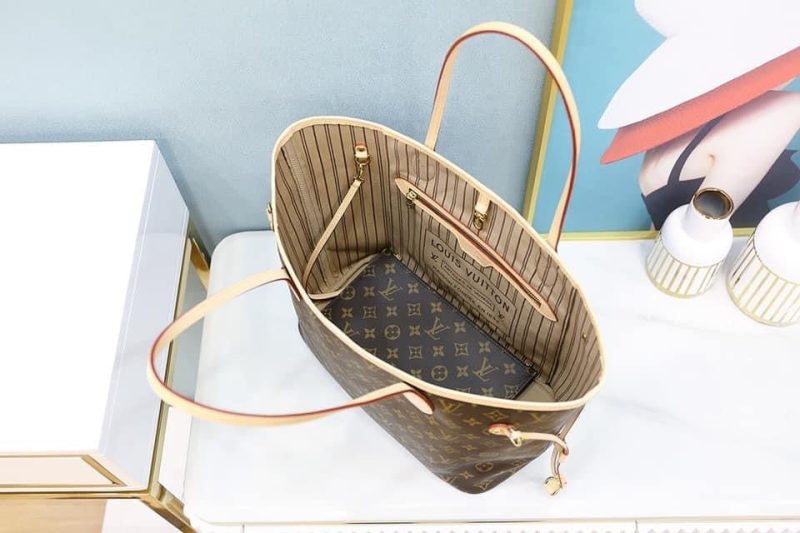 Louis Vuitton Neverfull MM Tote Bag - Image 9