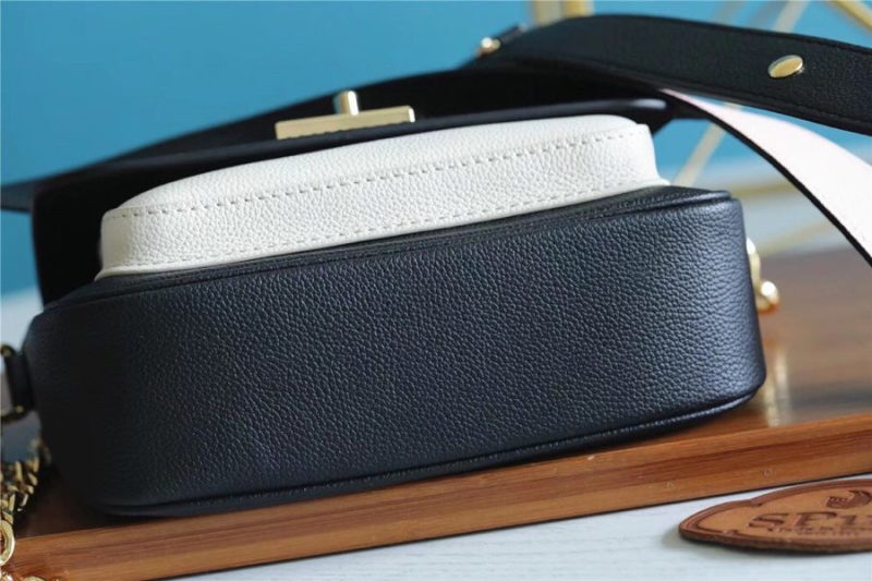 Louis Vuitton Lockme Tender Bag - Image 3