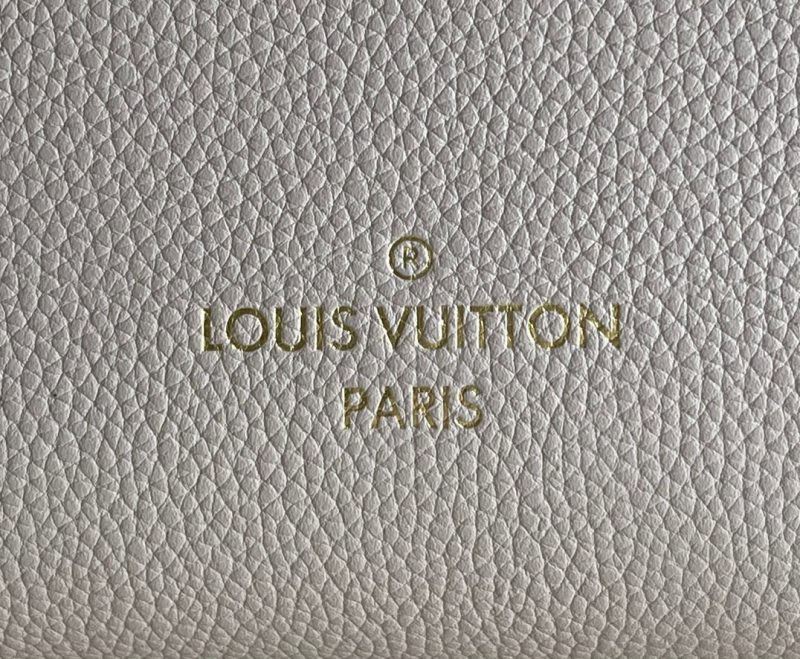 Louis Vuitton On My Side MM Bag - Image 2