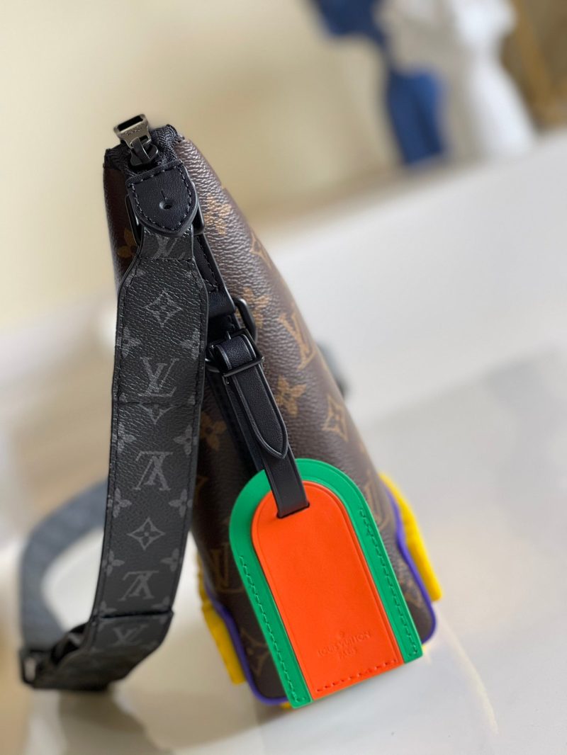 Louis Vuitton Cruiser Messenger Bag - Image 2