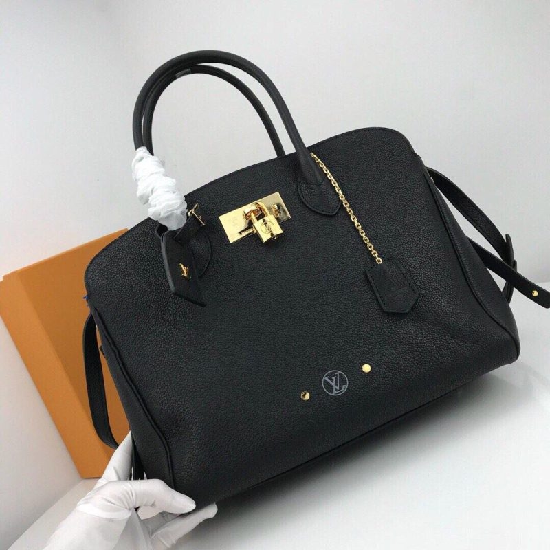 Louis Vuitton Milla MM Bag - Image 5