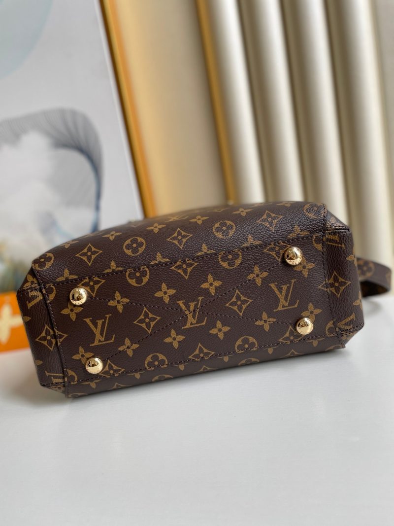 Louis Vuitton Montaigne BB Bag - Image 2