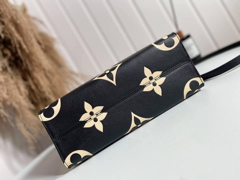 Louis Vuitton OnTheGo MM Tote Bag - Image 2